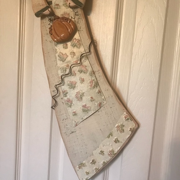 Fall Angel Decoration - Picture 3 of 7